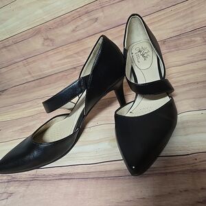 Life Stride Black Mary Jane Heels